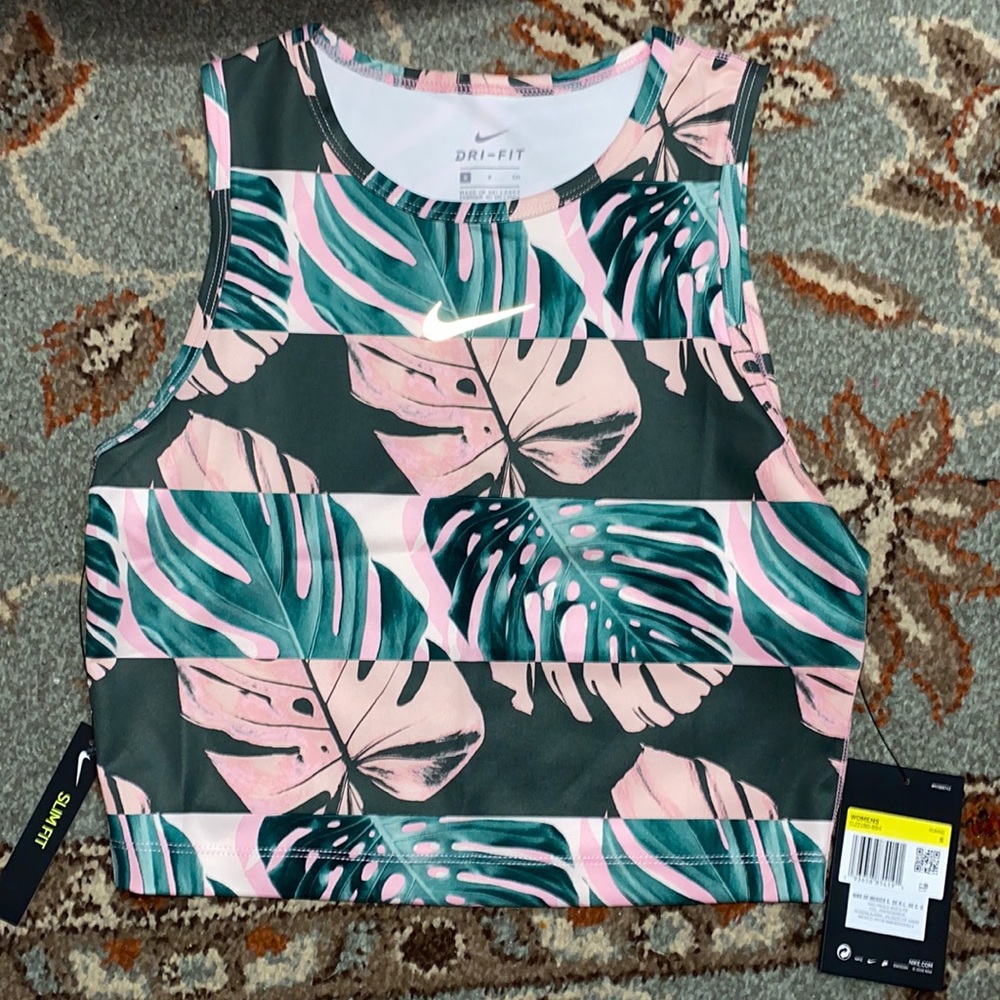 Nike tank